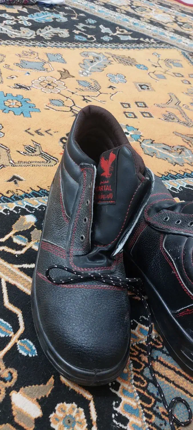 کفش ایمنی سایز۴۴|کیف، کفش، کمربند|دوگنبدان, |دیوار