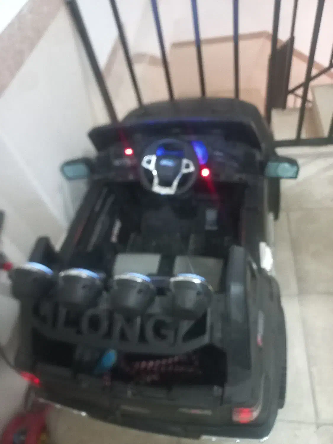 ماشین شارژی|اسباب‌بازی بچه|سنندج, |دیوار