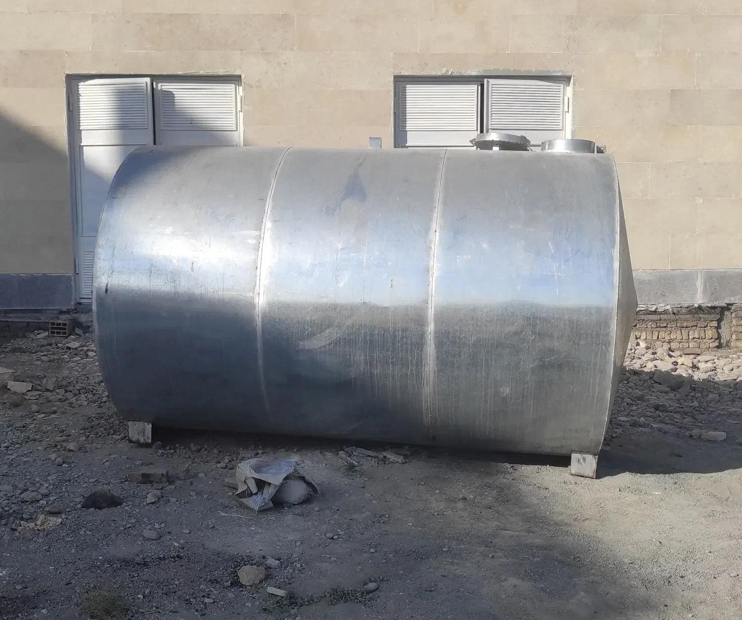 مخزن ده هزار لیتری آب|مصالح و تجهیزات ساختمان|تربتحیدریه, آبشار|دیوار