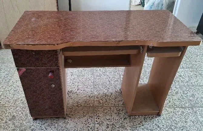 فروش فوری میز کامپیوتر|میز تحریر و کامپیوتر|شاهرود, |دیوار