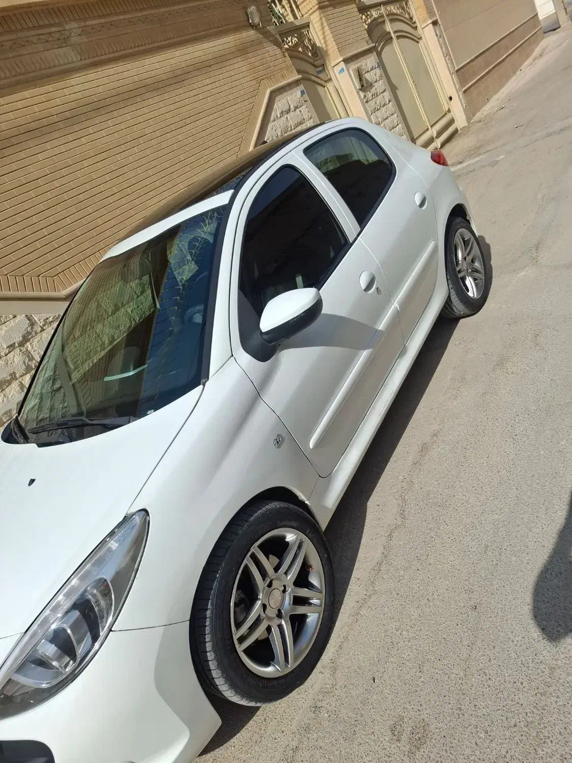 پژو۲۰۷بالوزم تکمیل|خودرو سواری و وانت|کازرون, |دیوار