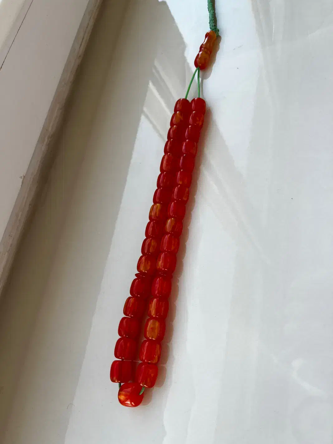 تسبیح چرکه پرتغالی|کلکسیون اشیاء عتیقه|اردبیل, |دیوار