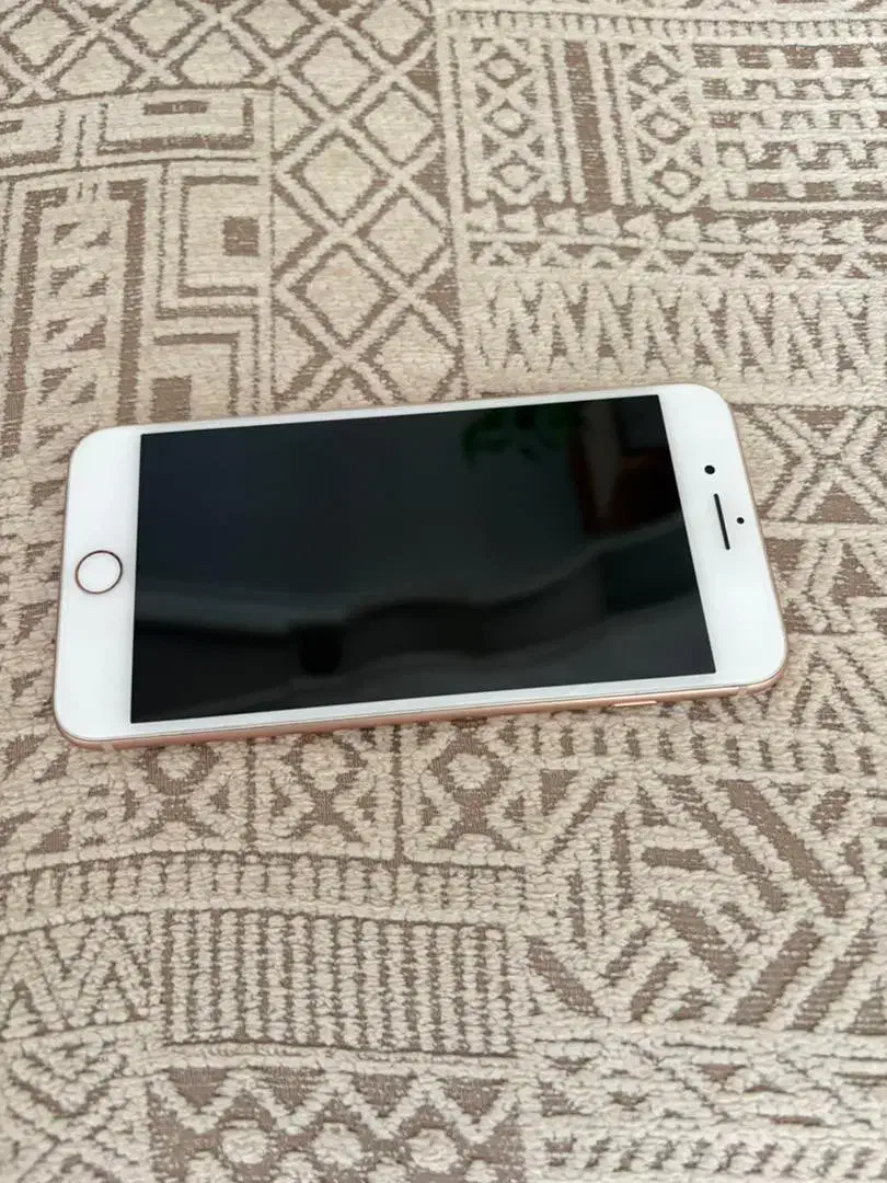 آیفون 8پلاس|موبایل|شاهینشهر, حافظ شمالی|دیوار