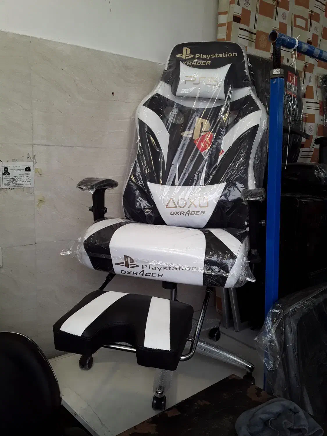 صندلی جکدار گیمینگ پایه کروم زیر پایی دار و ساده|صندلی و نیمکت|اردبیل, |دیوار