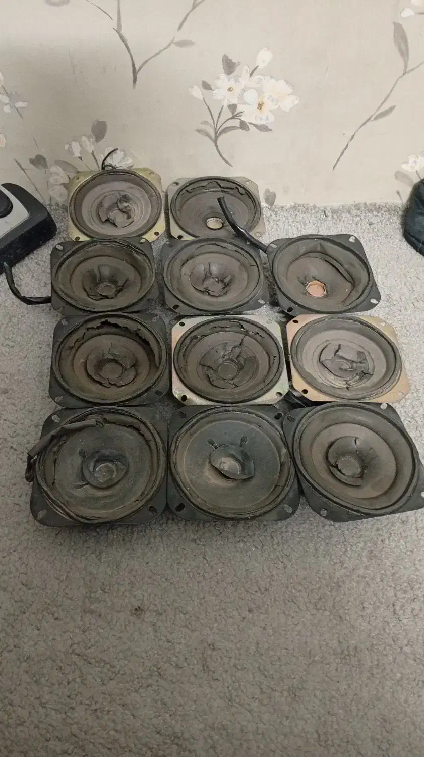 طاقچه عقب و باند|قطعات یدکی و لوازم جانبی|مشهد, شهید رضوی|دیوار