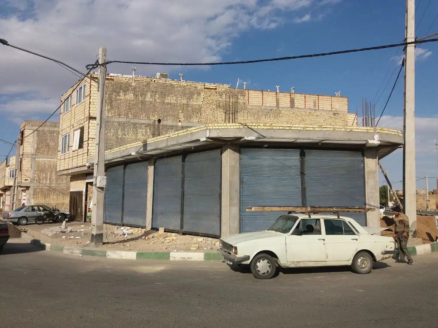 ساخت وتعمیرکرکره ورقی وسنتی فنرکرکره|مصالح و تجهیزات ساختمان|قم, شاه ابراهیم|دیوار