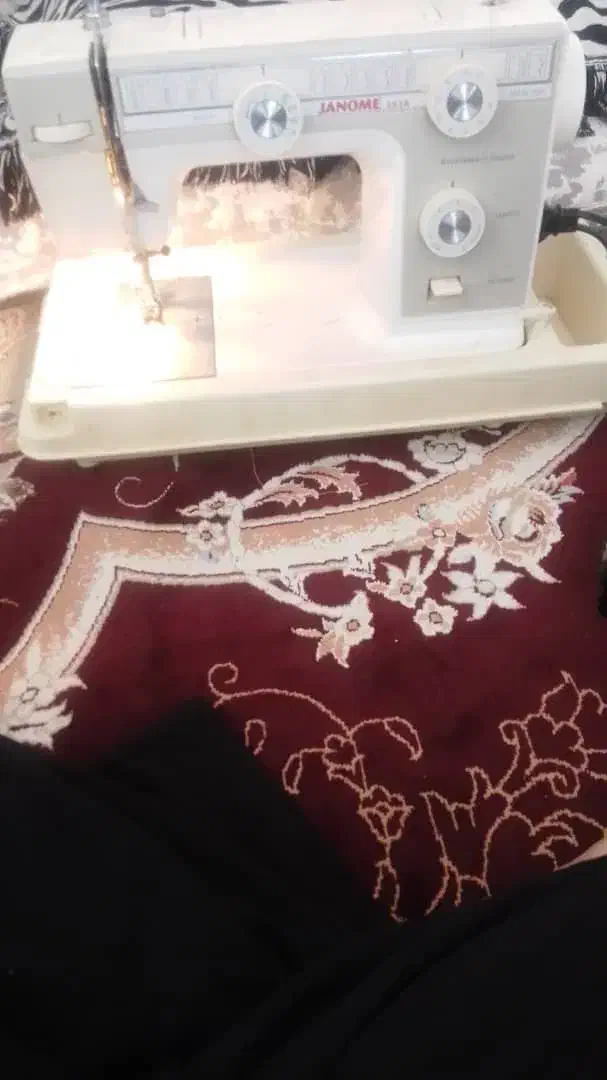 چرخ خیاطی در حد نو|چرخ خیاطی و ریسندگی|نورآباد, |دیوار