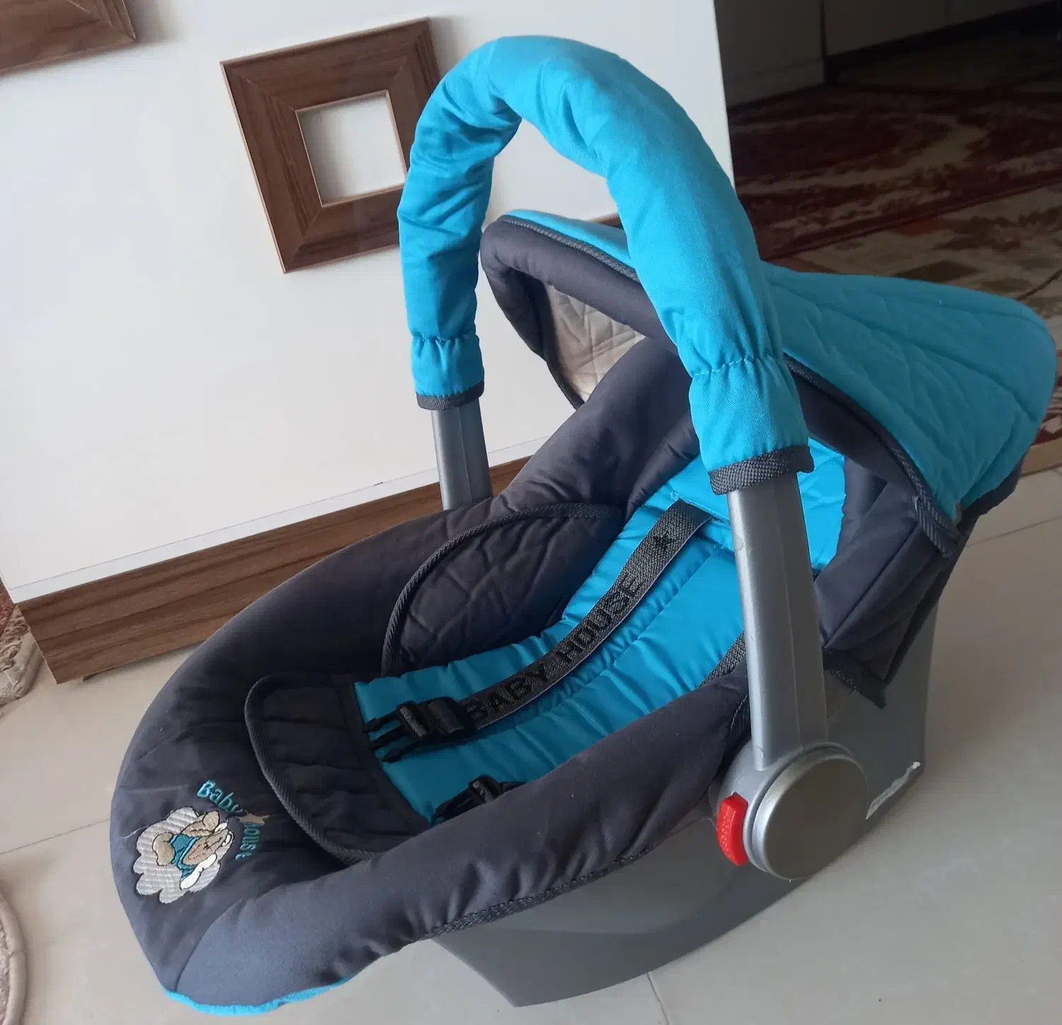 وسایل کودک شامل کریر  روروئک  آغوشی سویسی پشه بند|اسباب و اثاث بچه|همدان, |دیوار