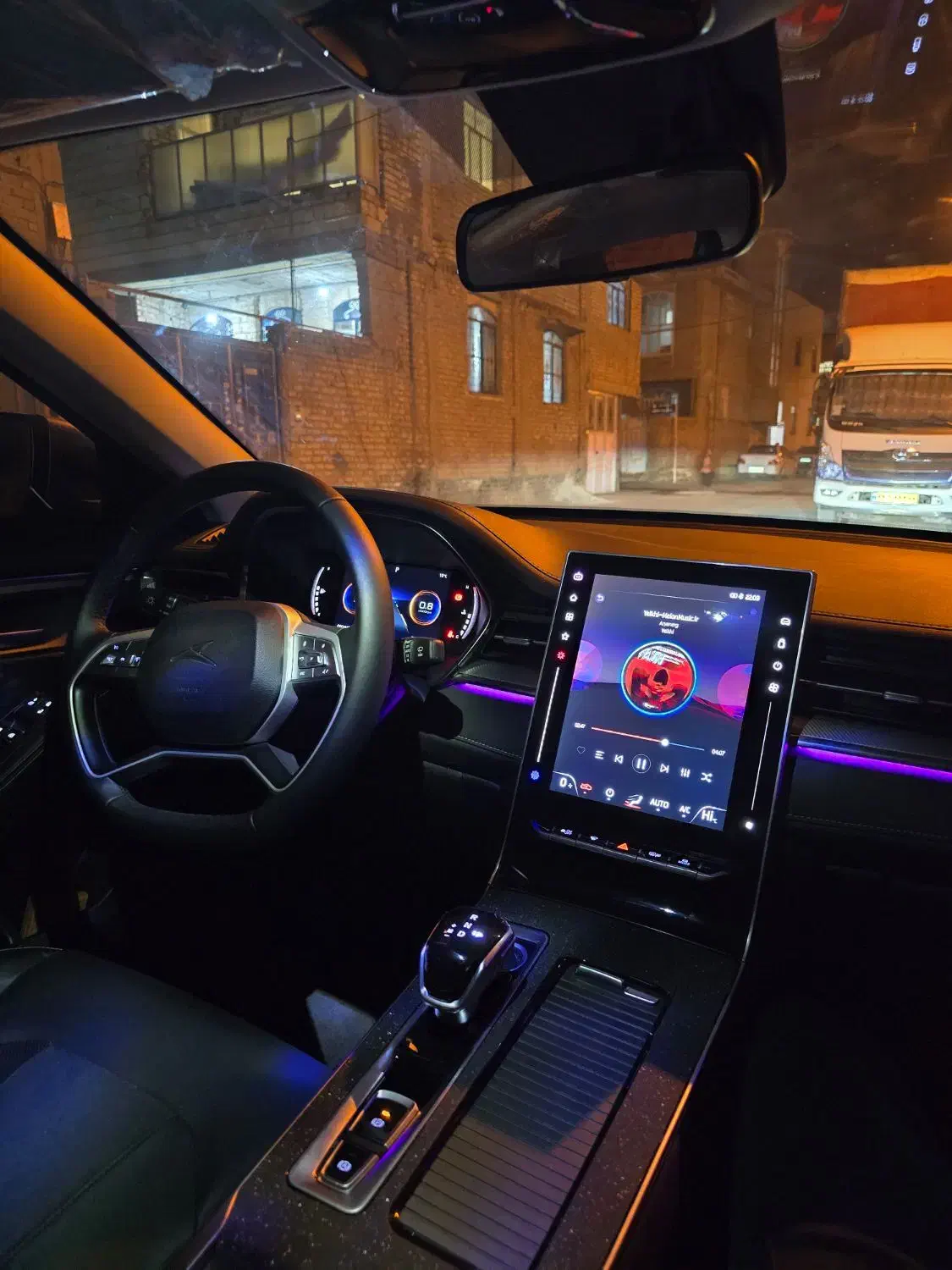 کی ام سی ۱۴۰۳ خاص ترین رنگ در حد صفر|خودرو سواری و وانت|شیراز, تندگویان|دیوار