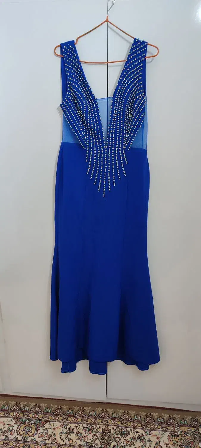 پیراهن مجلسی|لباس|گلبهار, نوبهار|دیوار