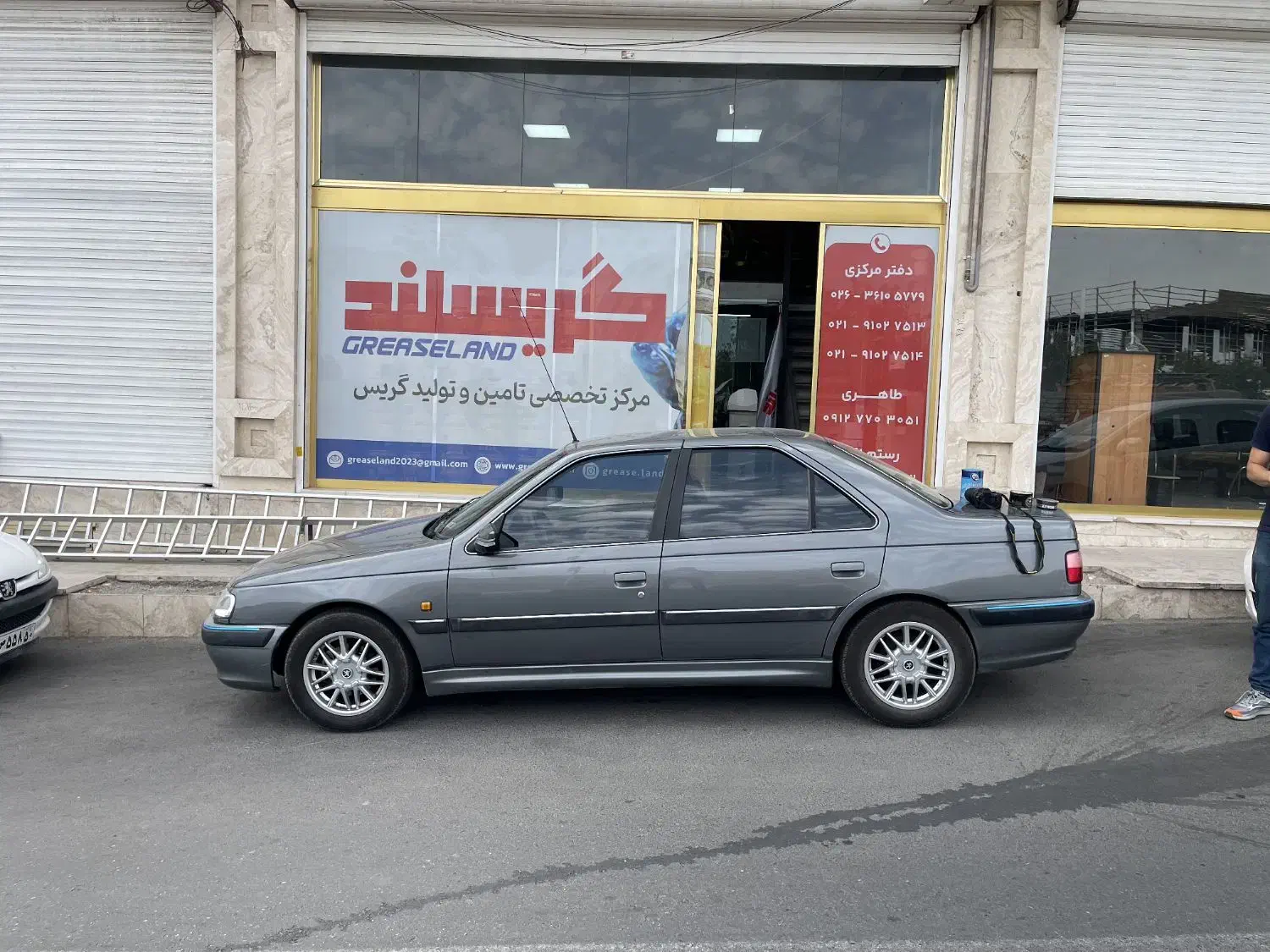 پژو پارس 98|خودرو سواری و وانت|تهران, استاد معین|دیوار