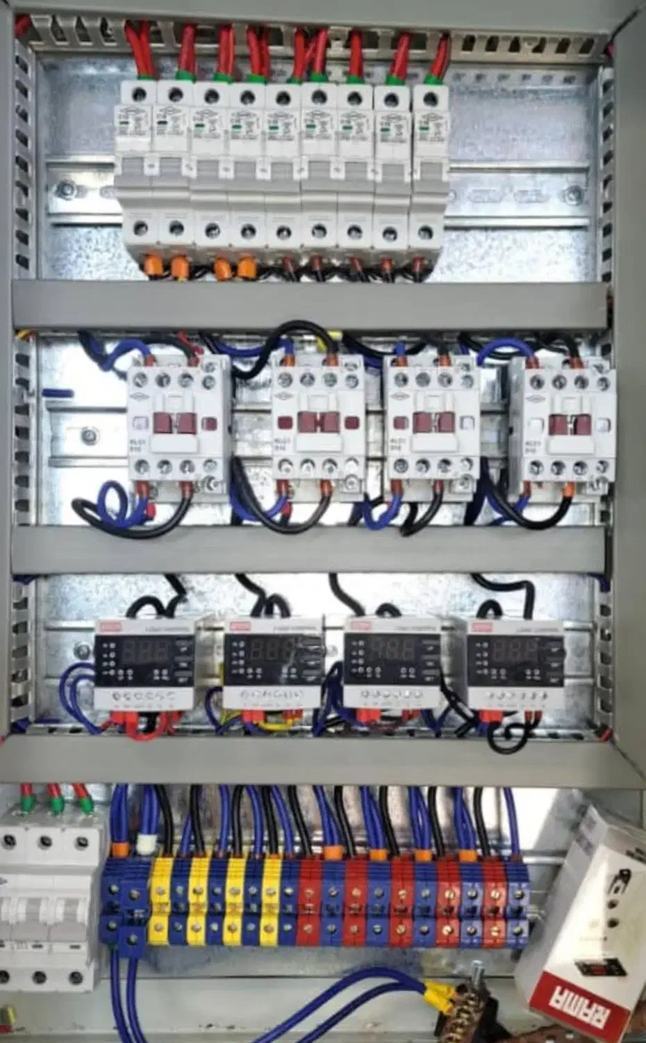 برقکار|خدمات پیشه و مهارت|کرج, شهرک رضوانیه|دیوار