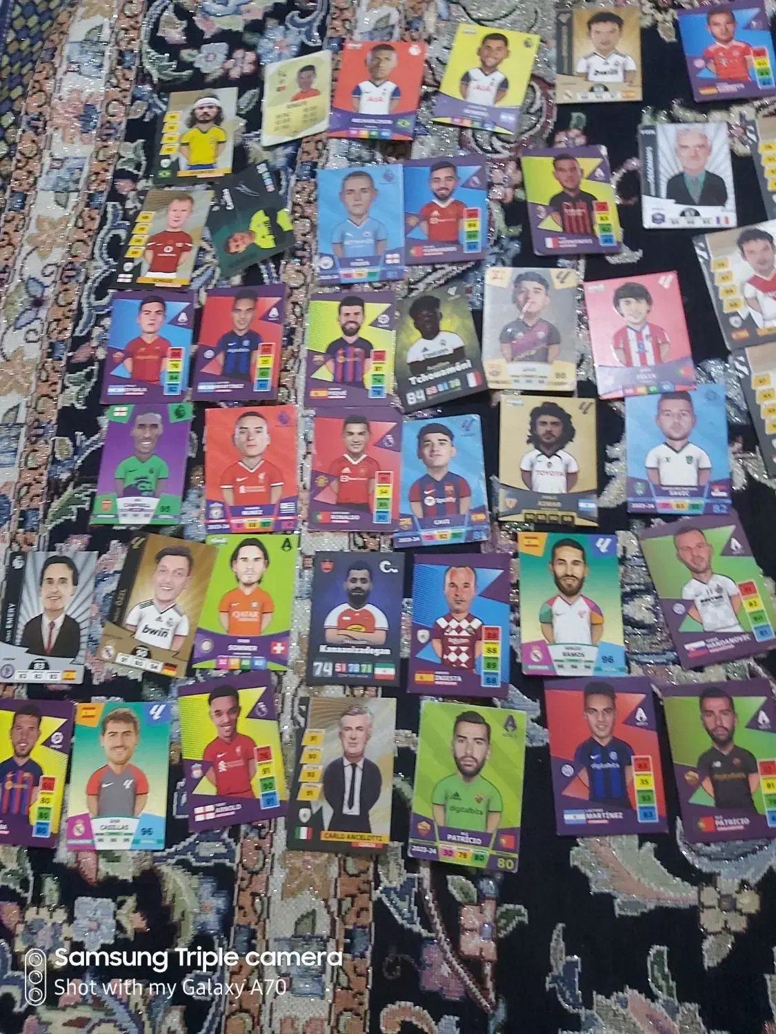 کیمدی|اسباب‌‌بازی|شیراز, شهرک صدا و سیما|دیوار