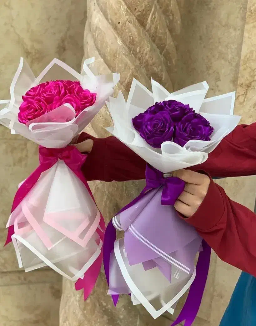 عیدی . گل|گل مصنوعی|رباطکریم, نصیرشهر|دیوار