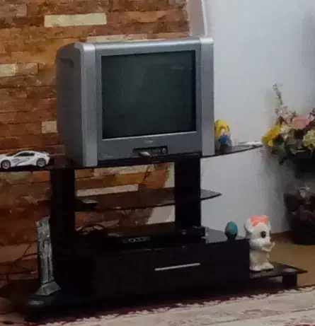 مبل 7 نفره چرم و پارچه|مبلمان خانگی و میز عسلی|کازرون, |دیوار