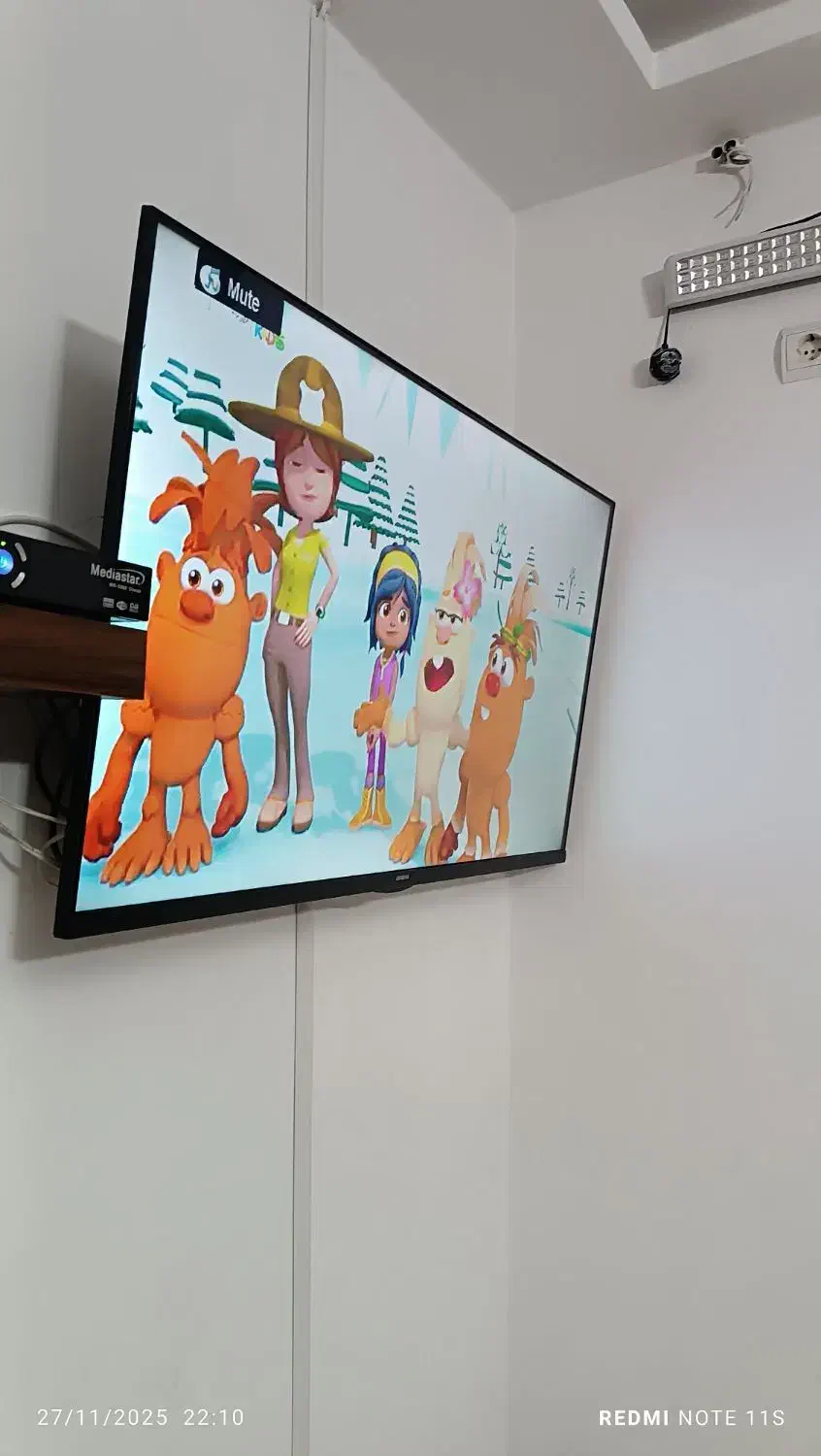 تلویزیون 32اینچ سامسونگ|تلویزیون و پروژکتور|فولادشهر, C7|دیوار