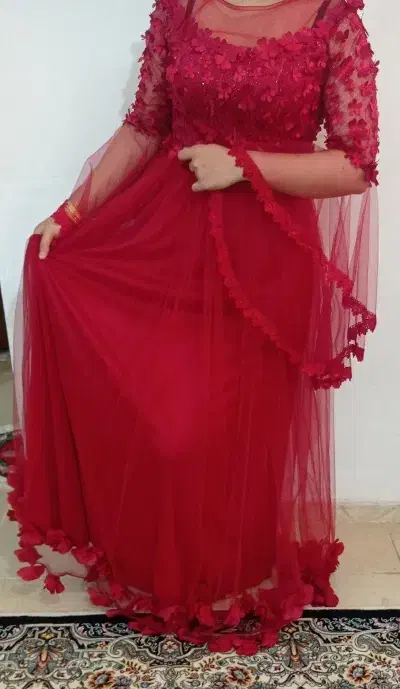 لباس مجلسی|لباس|فرمهین, |دیوار