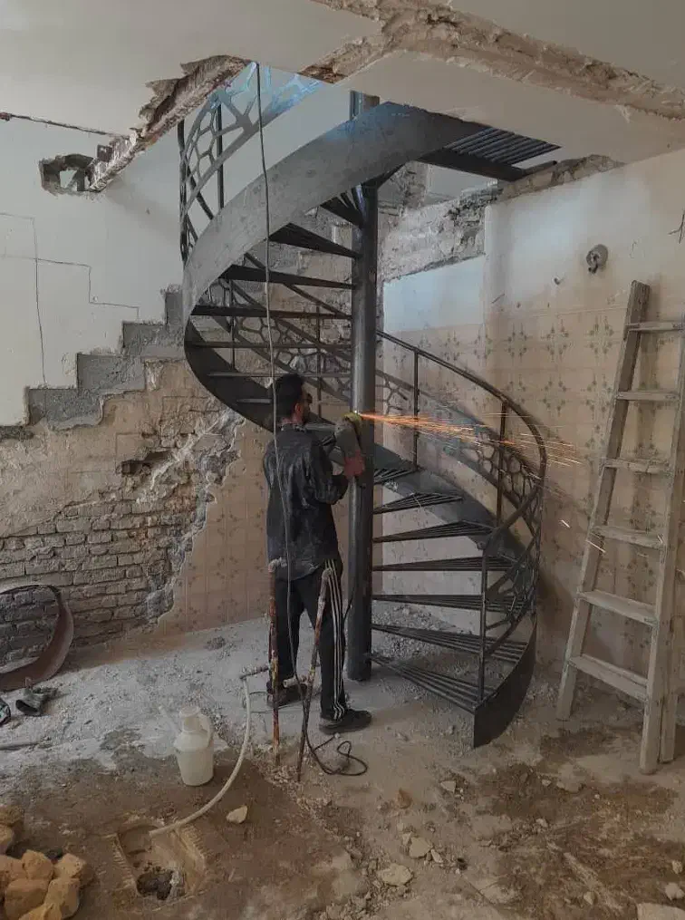 راه پله گرد مدرن A2026 نوین|مصالح و تجهیزات ساختمان|تهران, زرگنده|دیوار