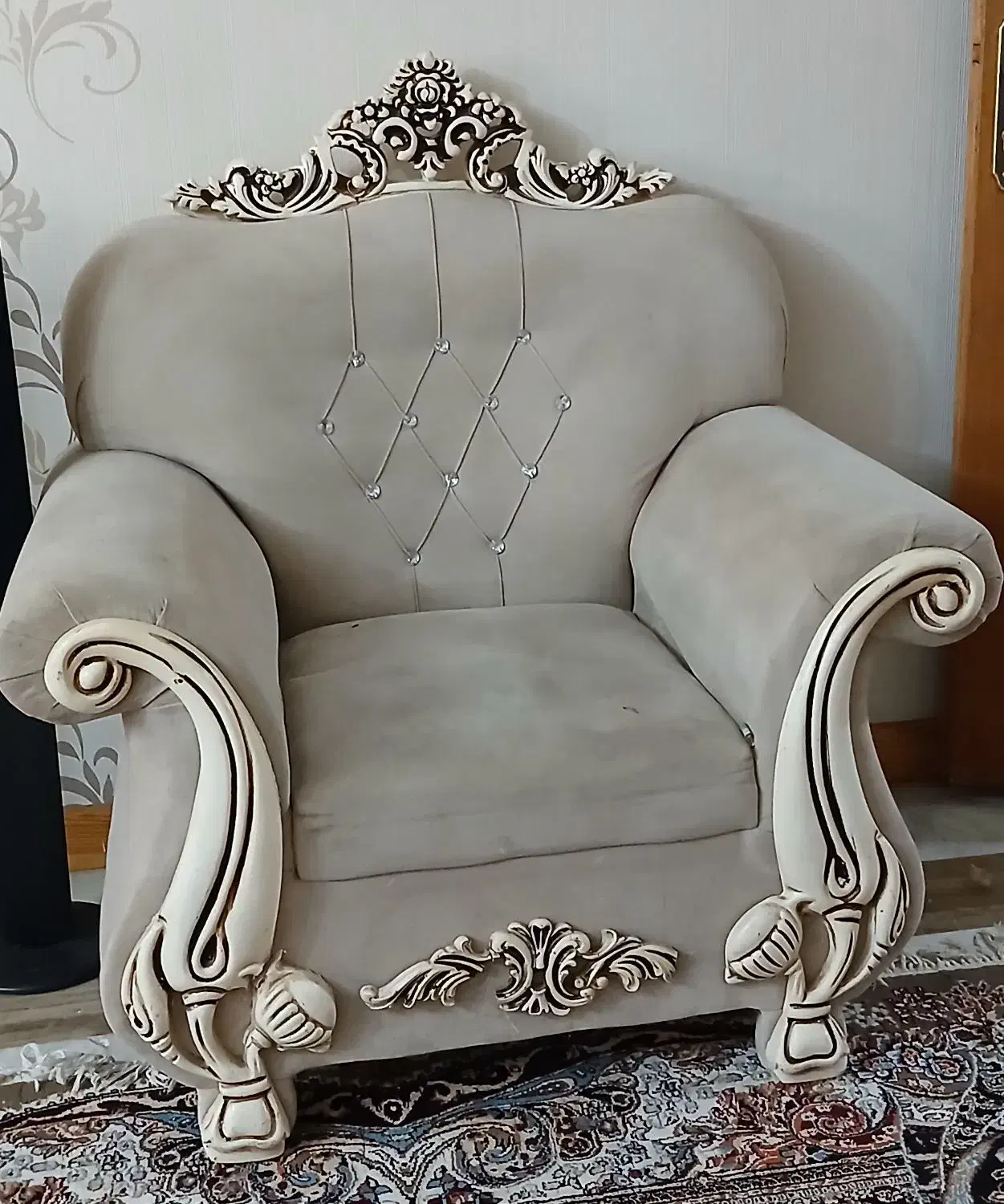 قیمت عالی|مبلمان خانگی و میز عسلی|شیراز, ارم|دیوار