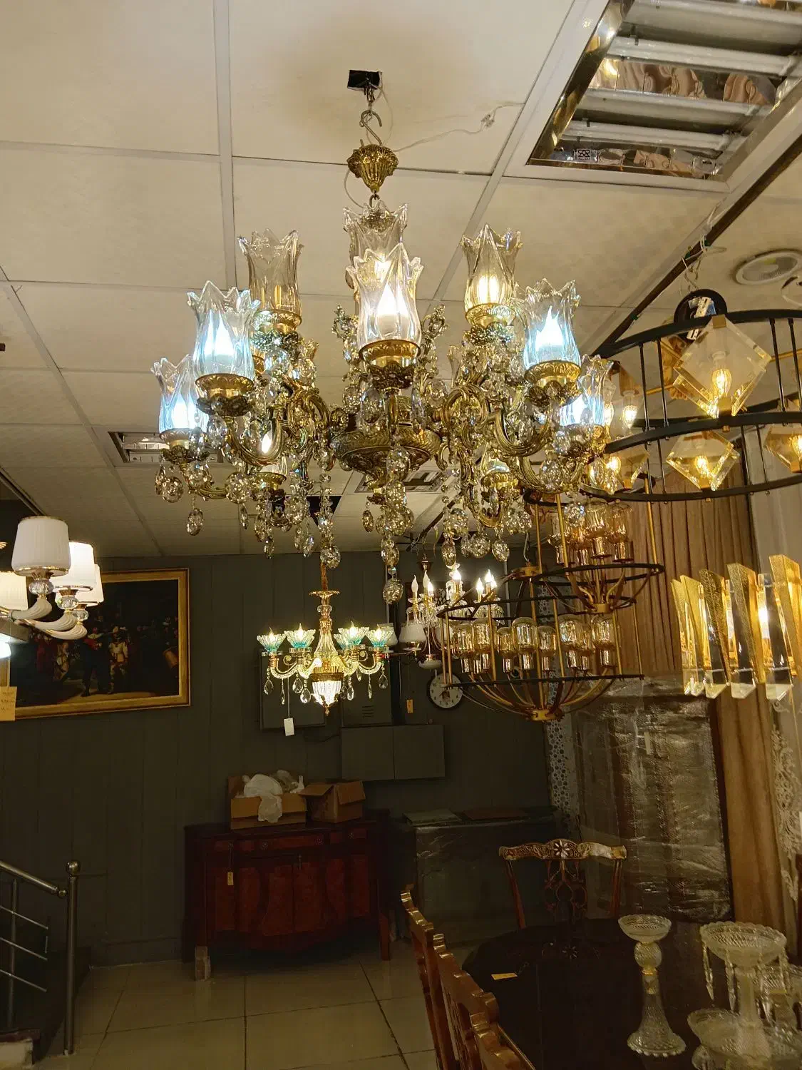 لوستر بسیار شیک وزیبا|لوستر و چراغ آویز|شیراز, گلشن|دیوار