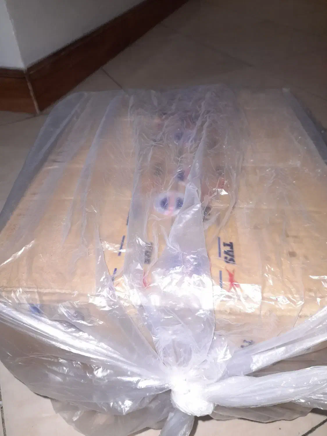 گلویی کامل چرخ گوشت ۳۲ پنجره ۴۲|کافیشاپ و رستوران|تهران, هاشمآباد|دیوار