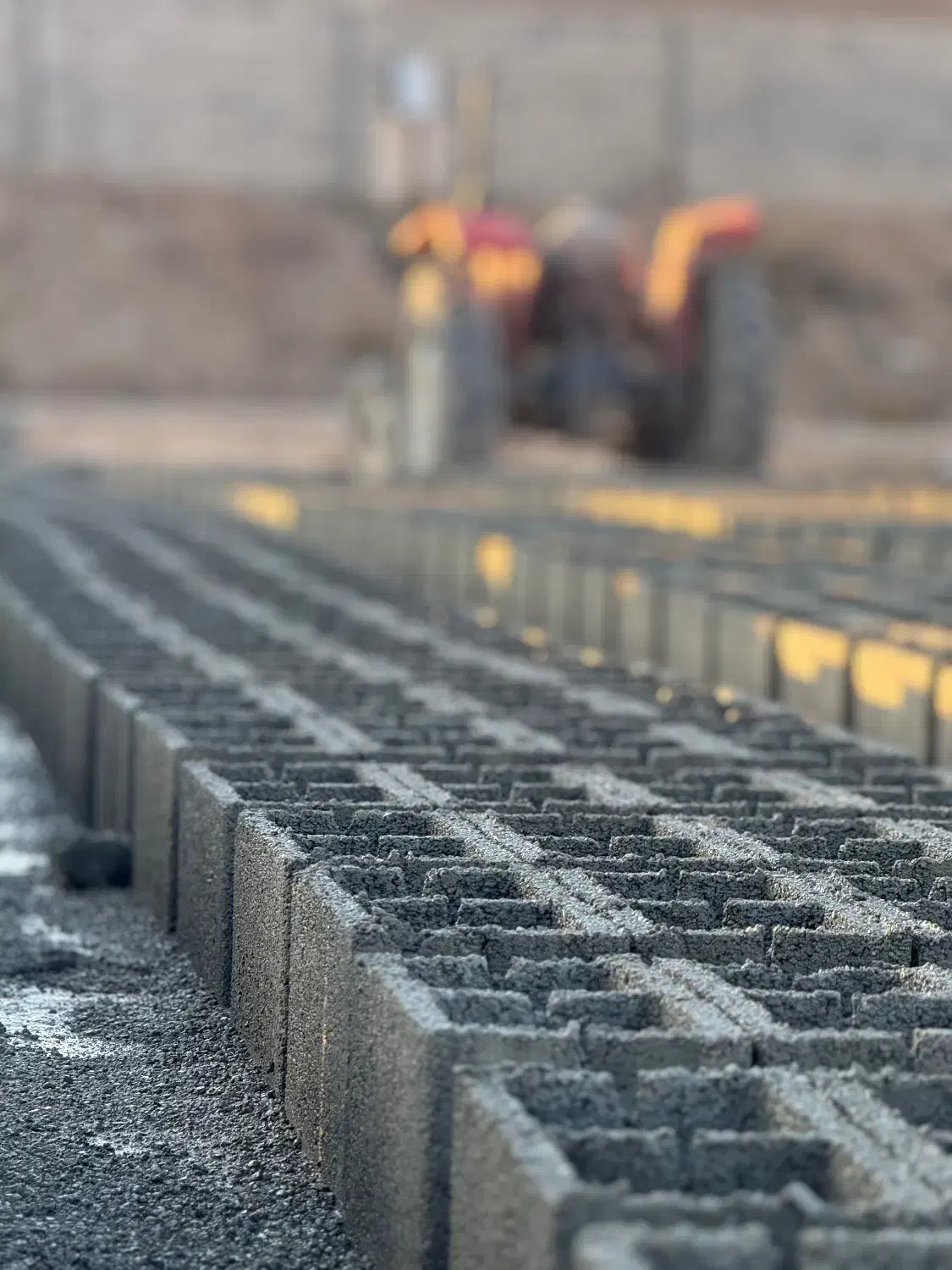 تولیدی بلوک سیمانی|مصالح و تجهیزات ساختمان|آبیک, |دیوار