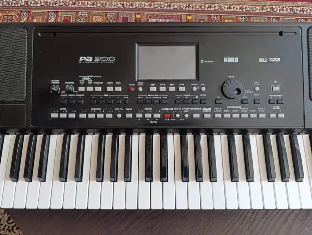 کیبورد کورگ pa300|پیانو، کیبورد، آکاردئون|رفسنجان, |دیوار