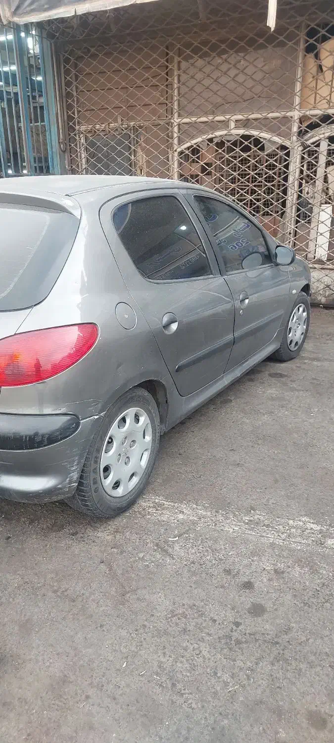 ۲۰۶ مدل ۸۲ فرانسوی سالم|خودرو سواری و وانت|تهران, شهرک شریفی|دیوار