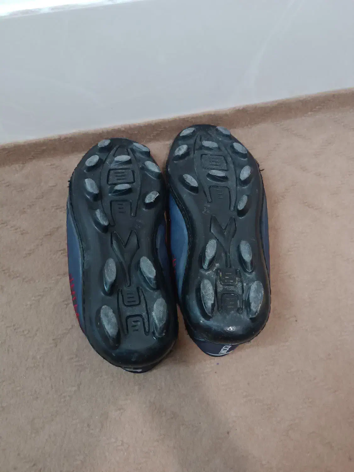 کفش ورزشی چمن|کیف، کفش، کمربند|سبزوار, جنت|دیوار