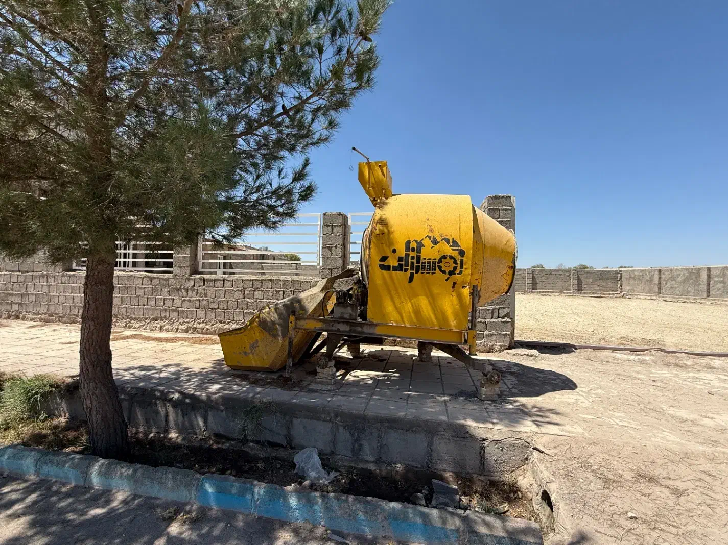 بتونیر / خلاطه / میکسر بتون|مصالح و تجهیزات ساختمان|کرمان, |دیوار