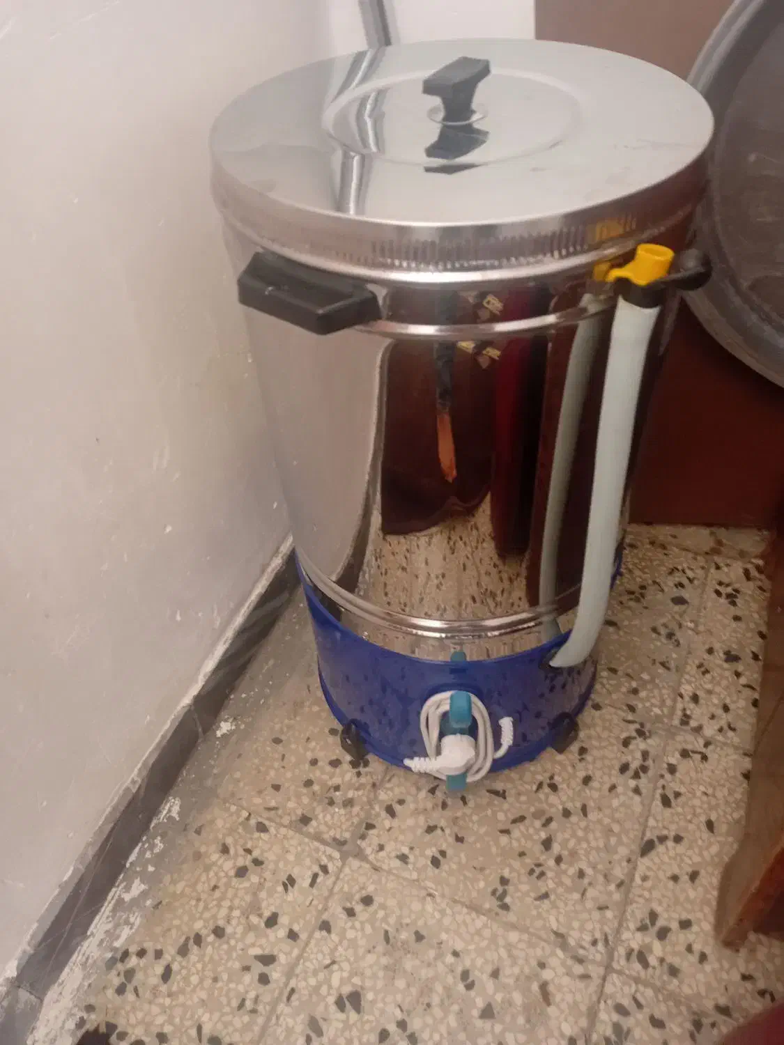 دوغ زن برقی|سایر لوازم برقی|دوگنبدان, |دیوار