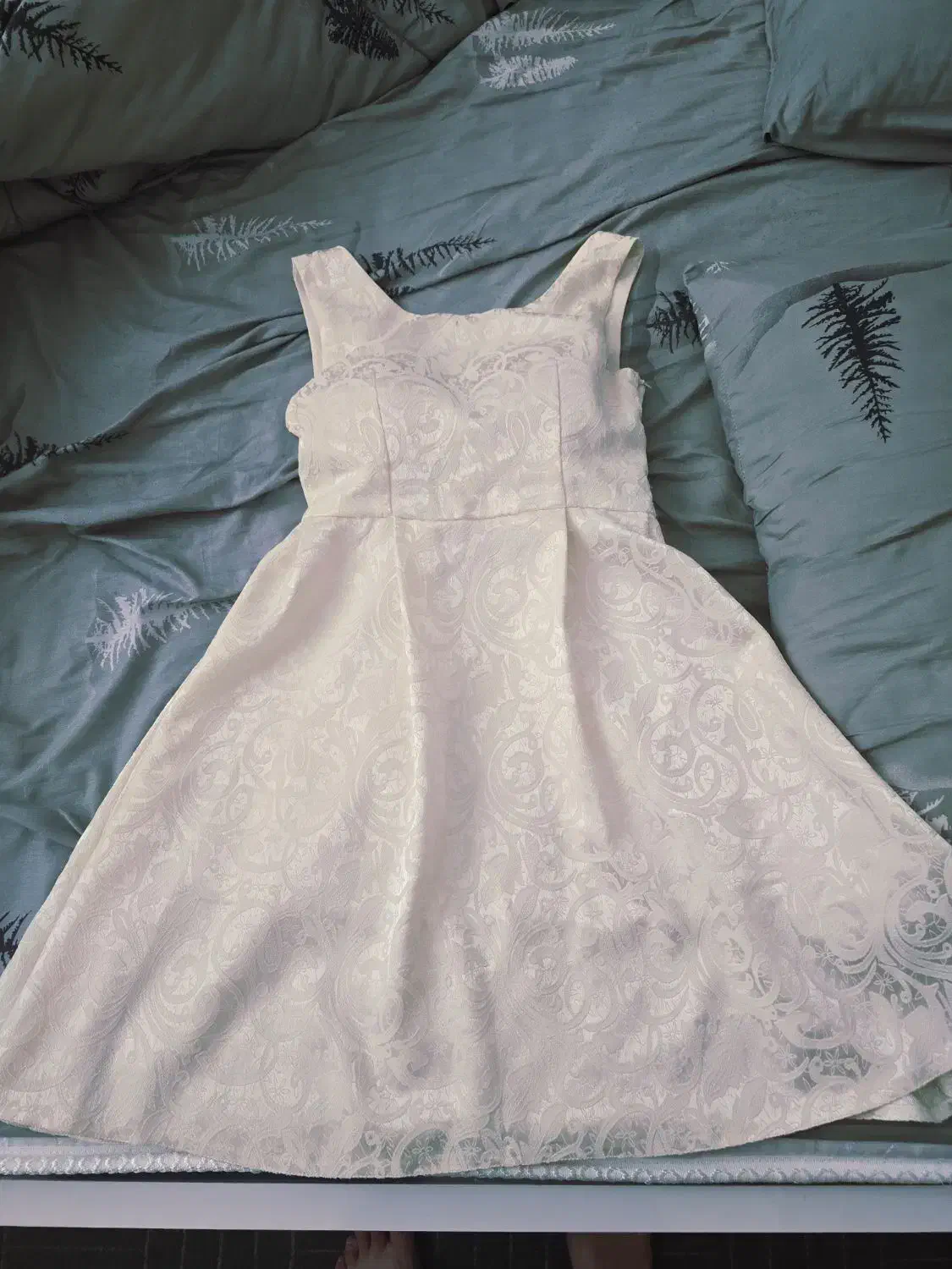 لباس مجلسی|لباس|نجفآباد, یزدانشهر|دیوار