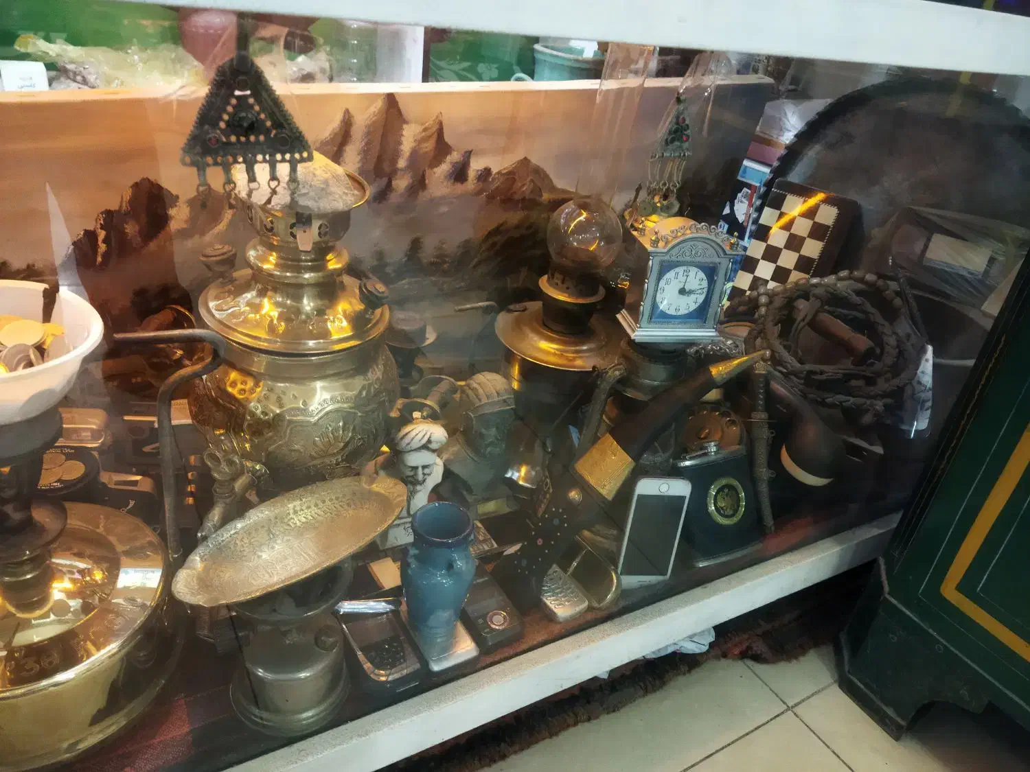 عتیقە و کلکسیونی|کلکسیون اشیاء عتیقه|مهاباد (آذربایجان غربی), |دیوار