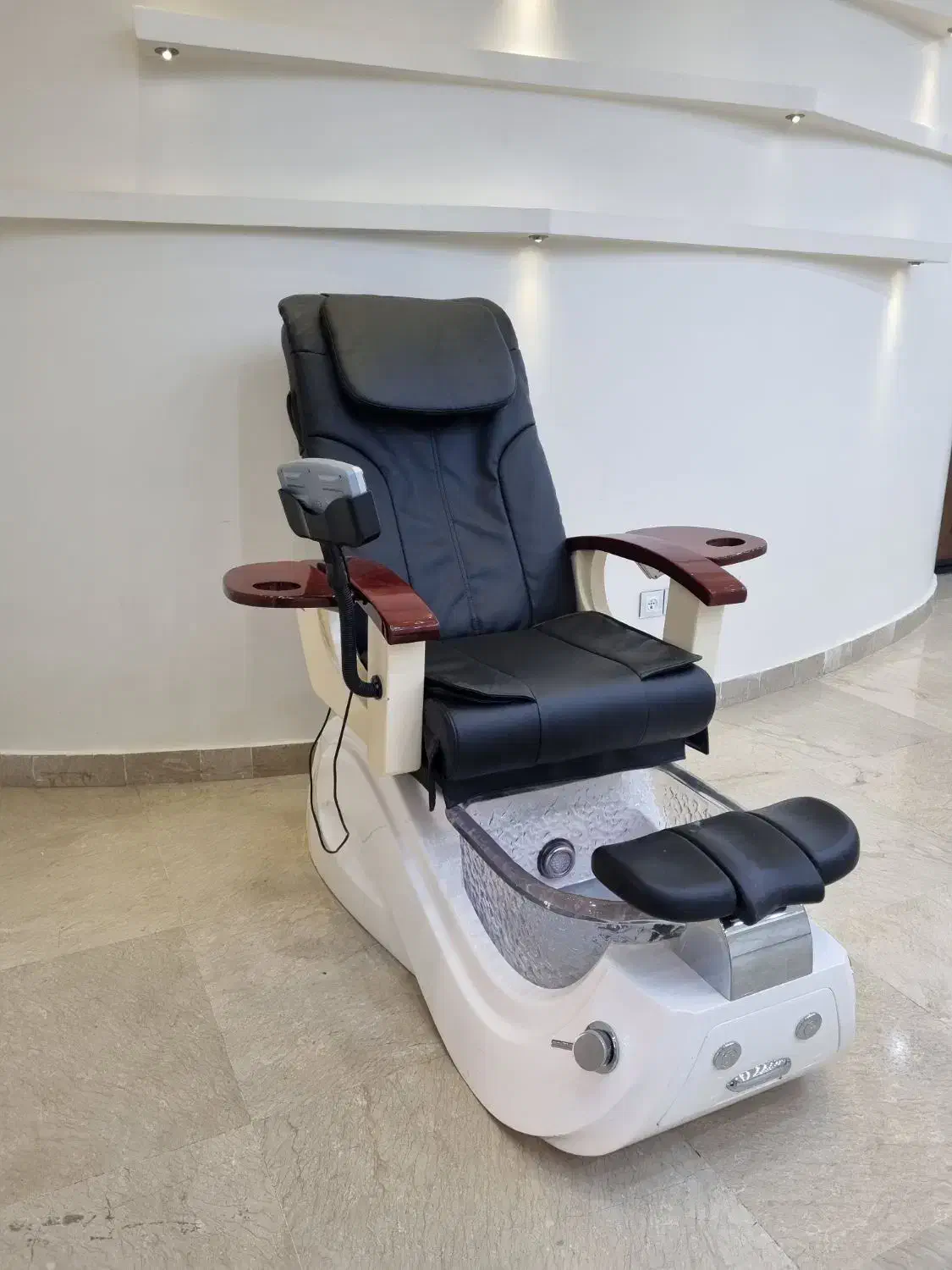 صندلی پدیکور ماساژوردار وارداتی|آرایشگاه و سالن‌های زیبایی|تهران, باغ فیض|دیوار