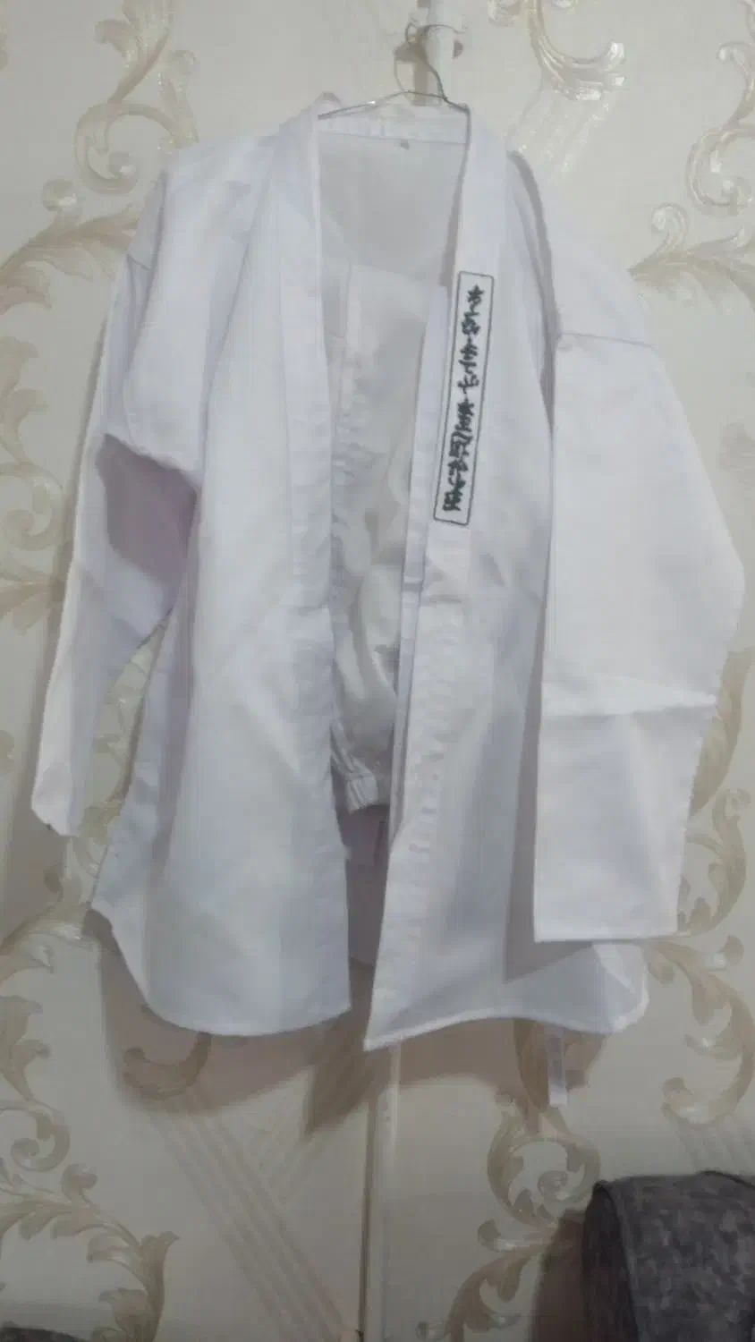 لباس کاراته سایز ۳ نو ی بار پوشده|لباس|کنگاور, |دیوار