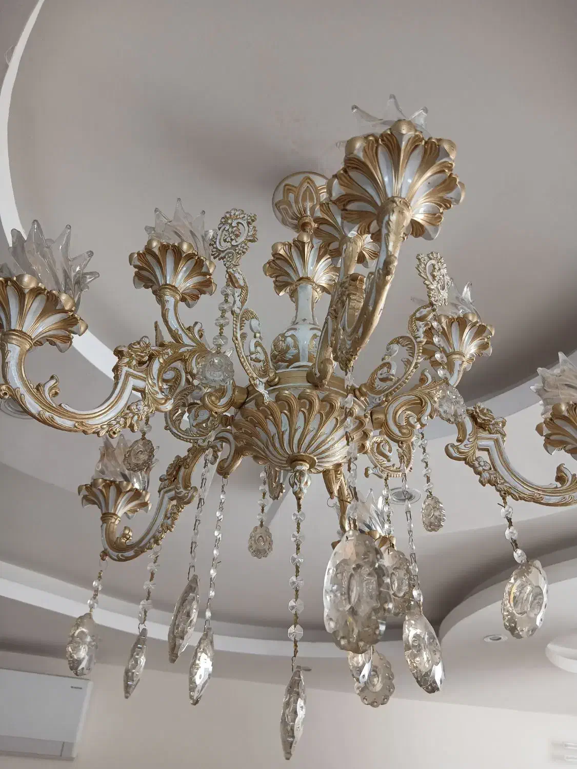 لوستر در حد نو|لوستر و چراغ آویز|اصفهان, گلستان|دیوار