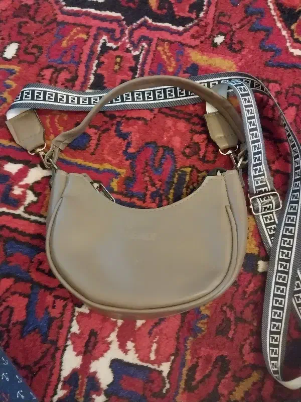 فروش دو عدد کیف|کیف، کفش، کمربند|اهر, |دیوار