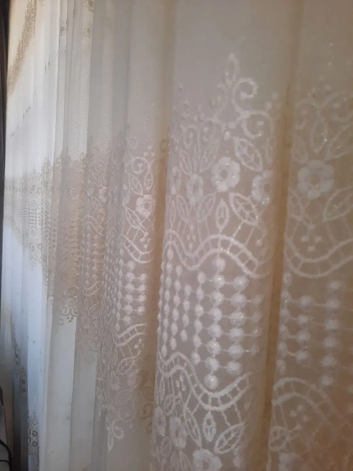 پرده شیری مایل به سفید|پرده، رانر، رومیزی|گلپایگان, |دیوار