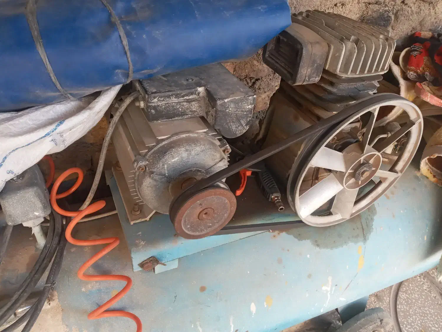 پمپ باد|ماشین‌آلات صنعتی|قائن, |دیوار