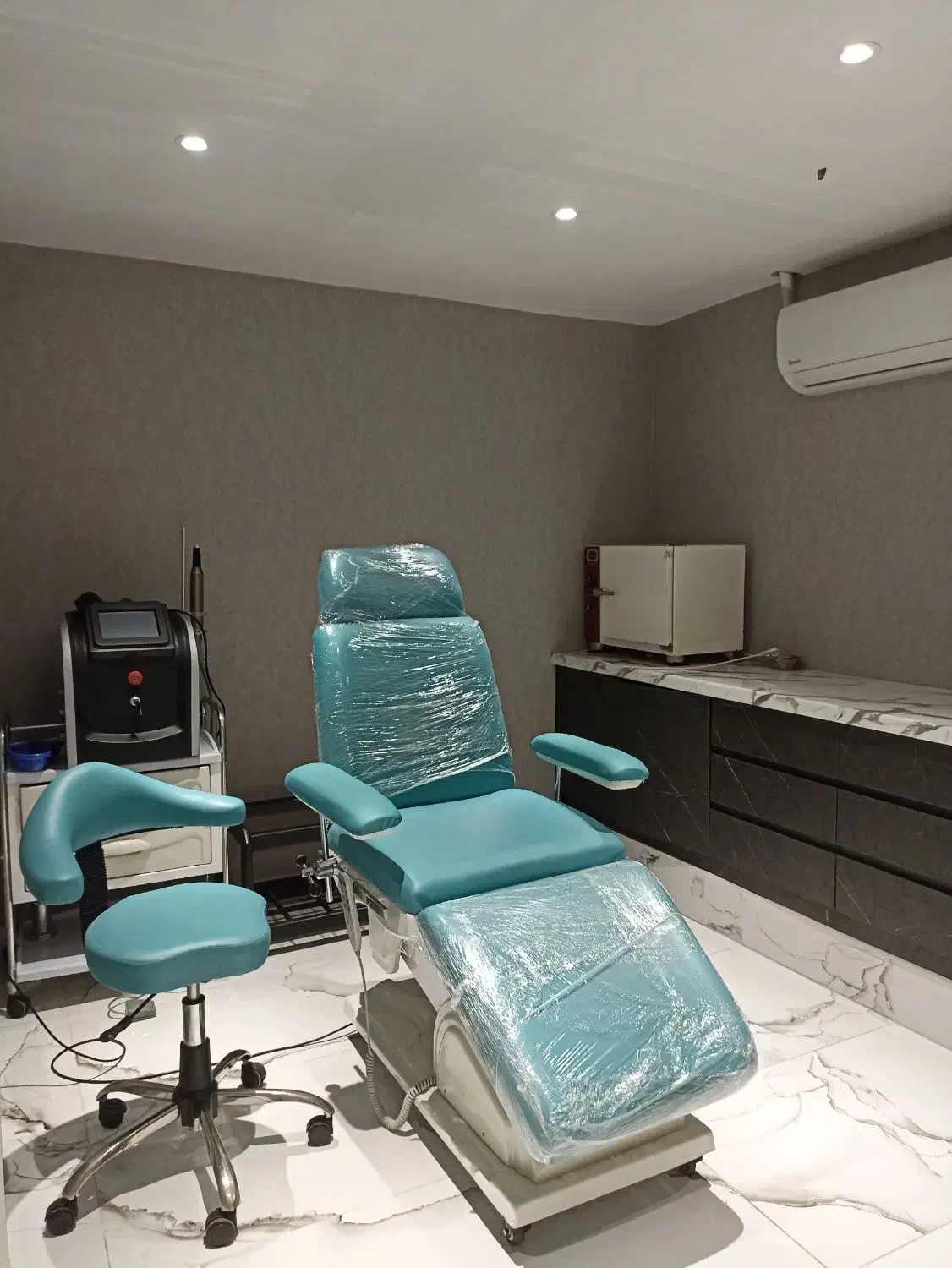 اتاق فیشال وماساژبرای اجاره|اجارهٔ دفتر کار، اتاق اداری، مطب|رشت, گلباغ نماز|دیوار