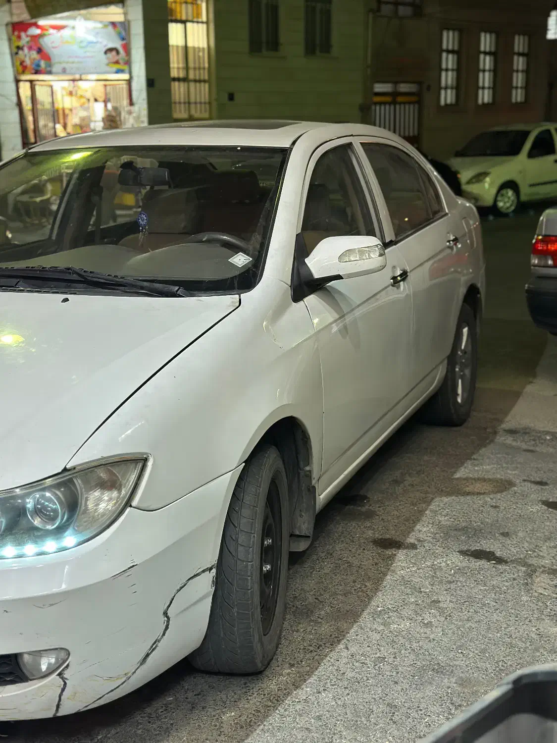 لیفان۶۲۰ ۱۸۰۰|خودرو سواری و وانت|اراک, |دیوار