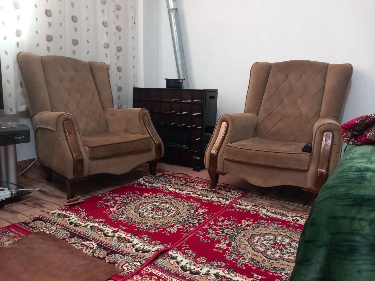 فروش مبل ۷ نفره به همره ۳ عدد عسلی|مبلمان خانگی و میز عسلی|ترکمانچای, |دیوار