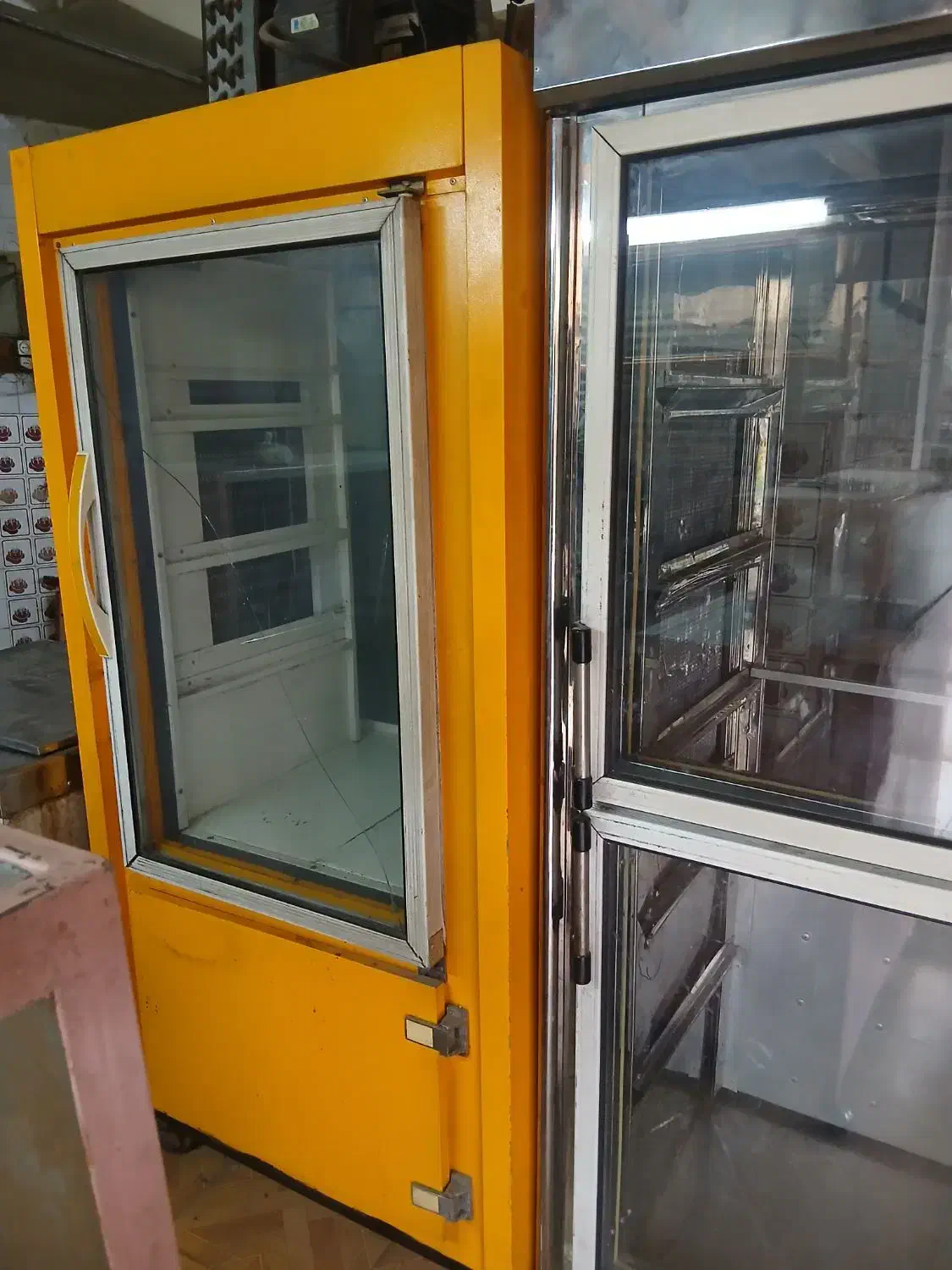 دو عدد. یخچال ویترینی. یک متری|فروشگاه و مغازه|اندیمشک, |دیوار