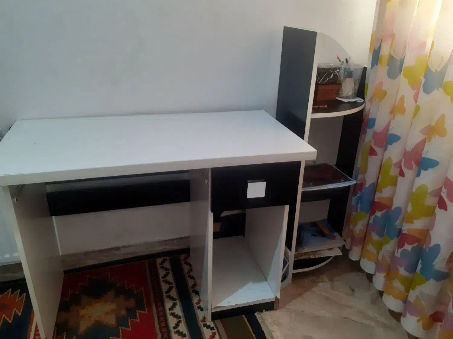 تخت و میز کامپیوتر و کتابخونه|تخت و سرویس خواب|قائمشهر, |دیوار