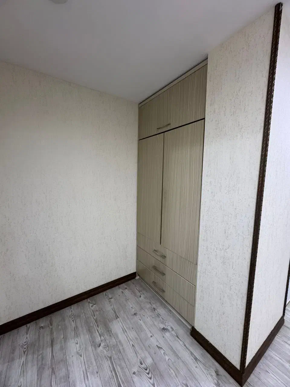 کوهک برج مجلل ۱۵۰ متر ۳ خوابه