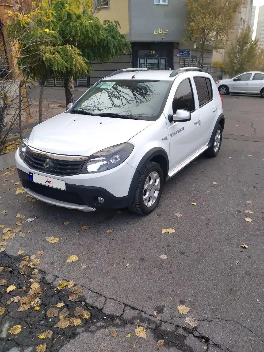 رنو ساندرو استپ وی مدل ۹۵ اتومات بدون رنگ|خودرو سواری و وانت|تبریز, |دیوار