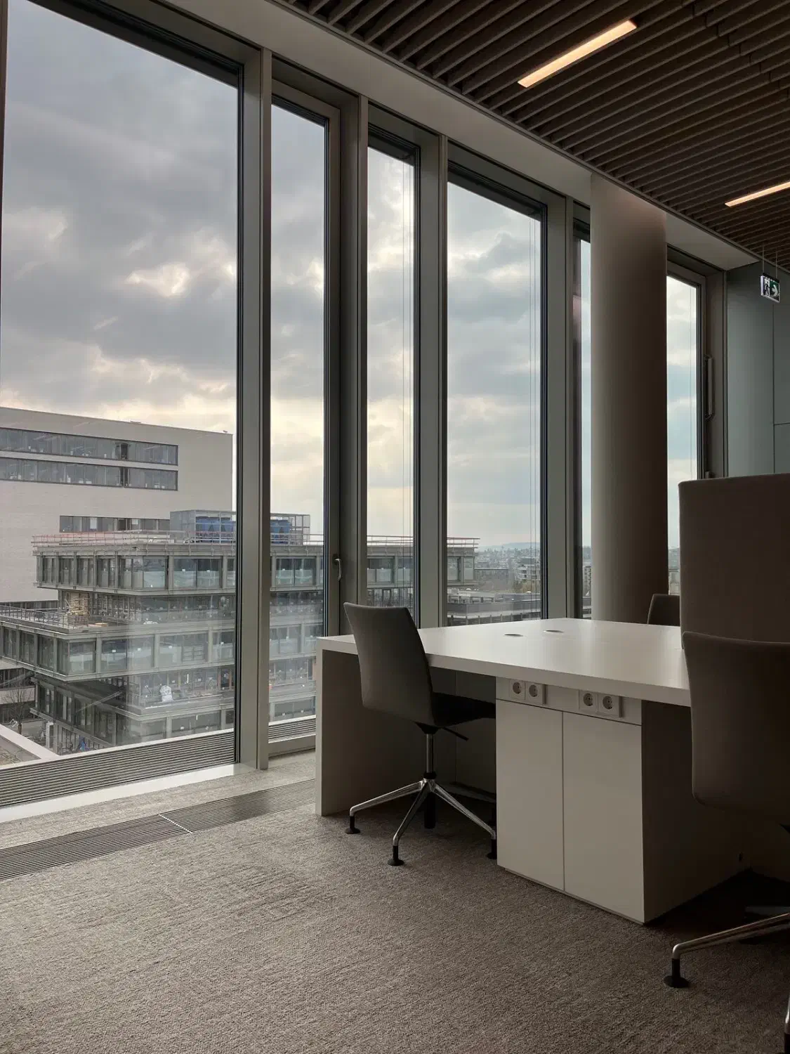 استخدام پاسخگوی غیرحضوری|استخدام رایانه و فناوری اطلاعات|بروجرد, |دیوار