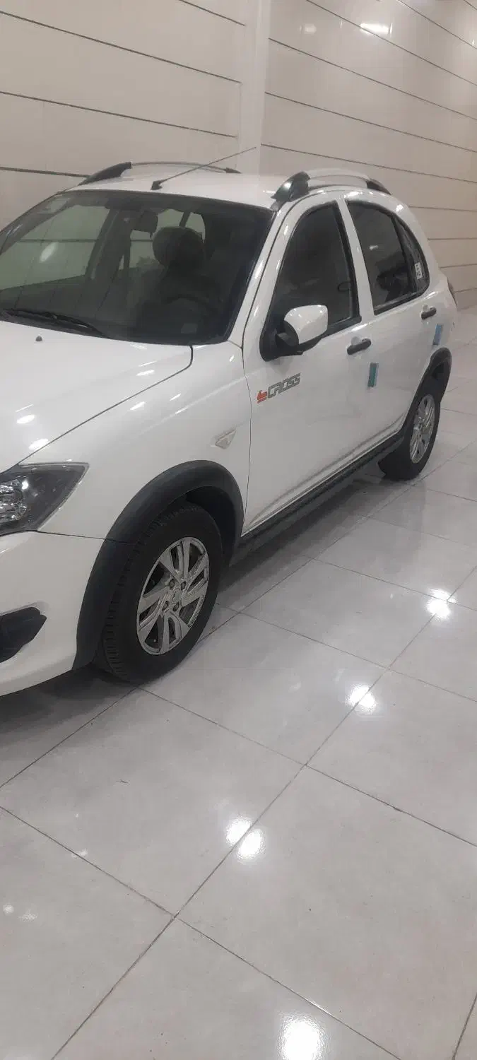 کوئیک ۱۴۰۰|خودرو سواری و وانت|بروجرد, |دیوار