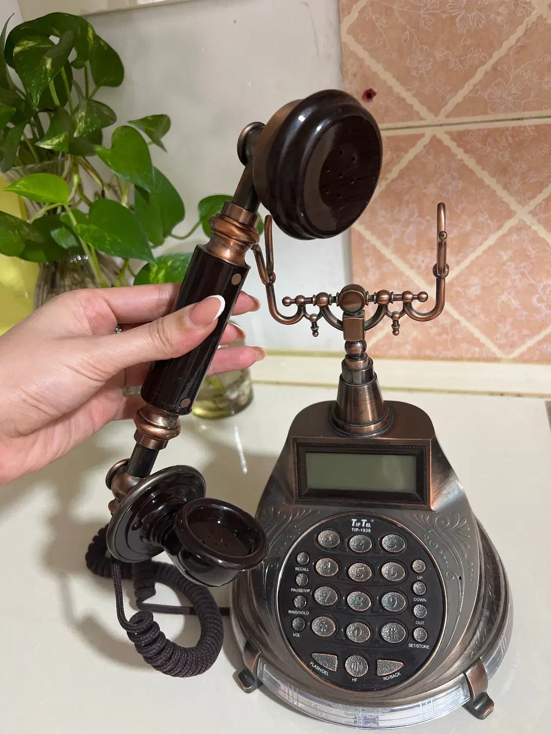 تلفن رومیزی|تلفن رومیزی|آستانه اشرفیه, |دیوار