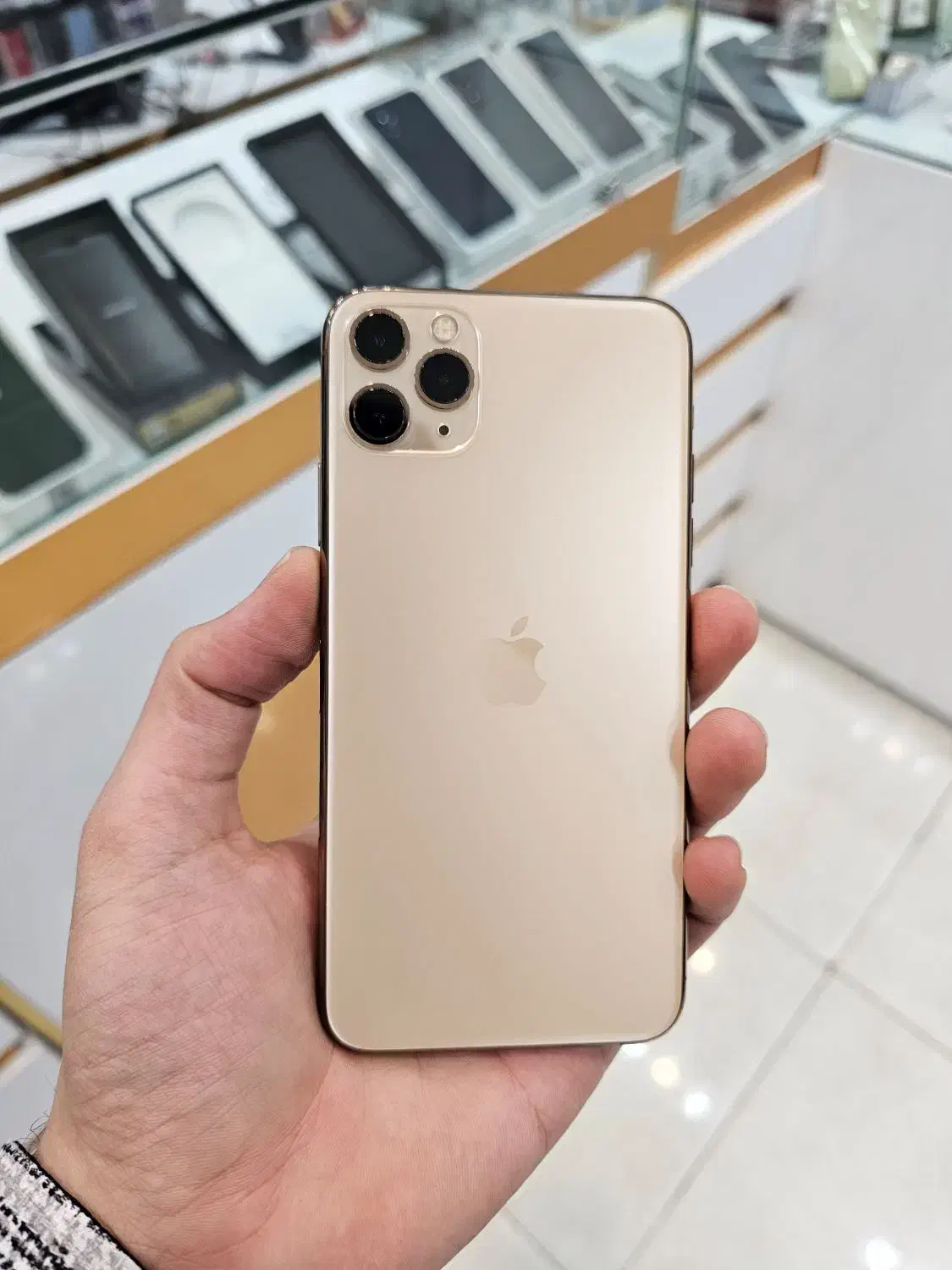 خرید و فروش انواع موبایل ایفون 11 pro max دست دوم|موبایل|یزد, |دیوار